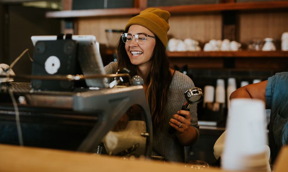 coffee maker with grinder