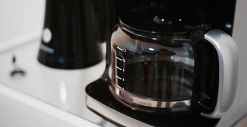 Airpot/thermal pot coffee maker