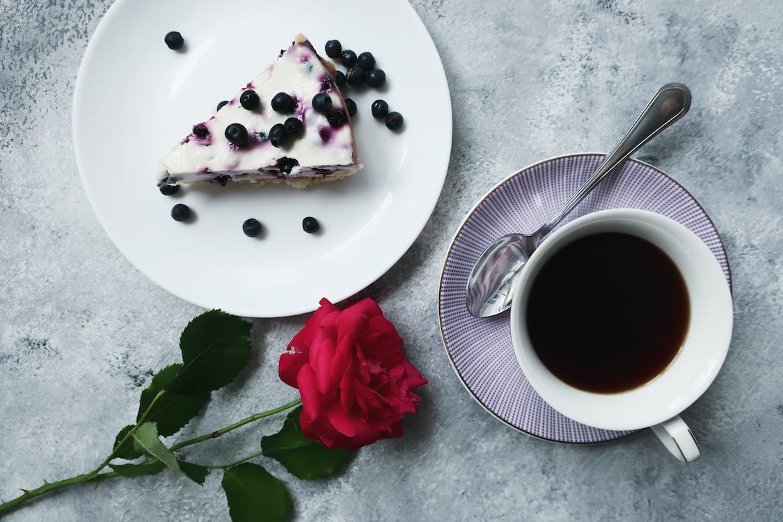 Coffee and blueberry cheesecake